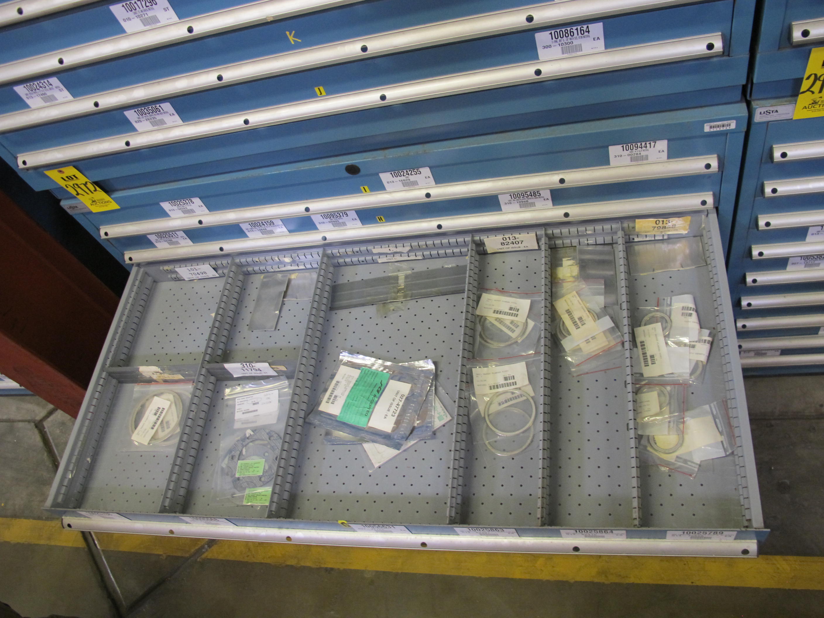 LISTA HEAVY DUTY 9-DRAWER PARTS CABINET W/ CONTENTS (W-50) LOADING & HANDLING FEE $25-